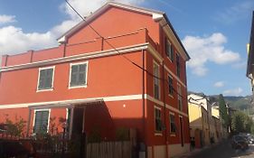 Gloria House